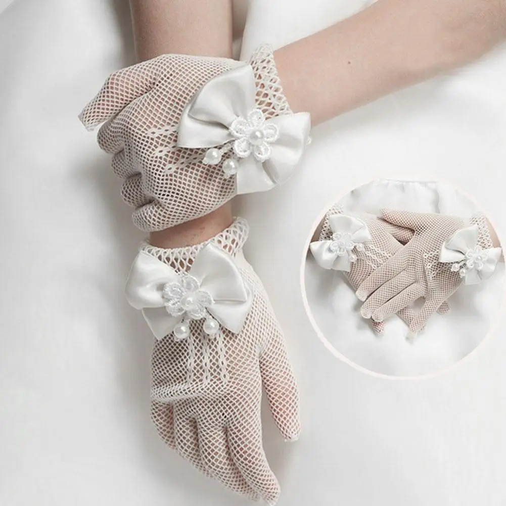 Kids Cream Lace Fishnet Gloves Communion Party Flower Etiquette Gloves Girls Princess Flower Gloves Party Accessories