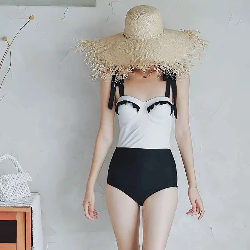 

2021 Korean Version New Steel Plate Gathers Straps And Bows, Folds On The Chest, Contrast Color High-Waisted Backless Swimwear