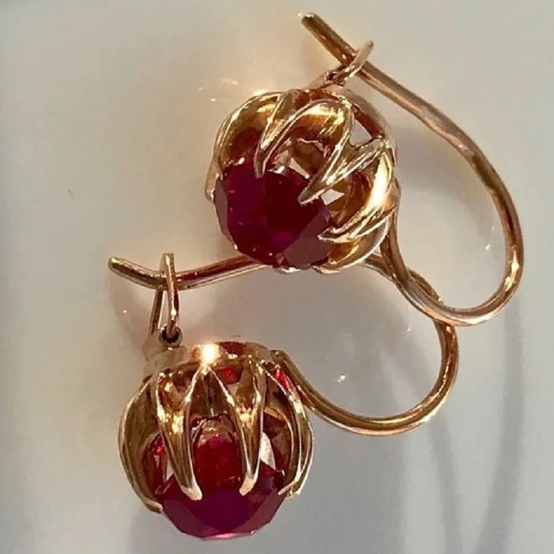 Eenvoudige Vrouwen Goud Kleur Dangle Oorbellen Rood Rood Prachtige Diameter Oorbellen Voor Princess Party Wedding Engagement Kerst