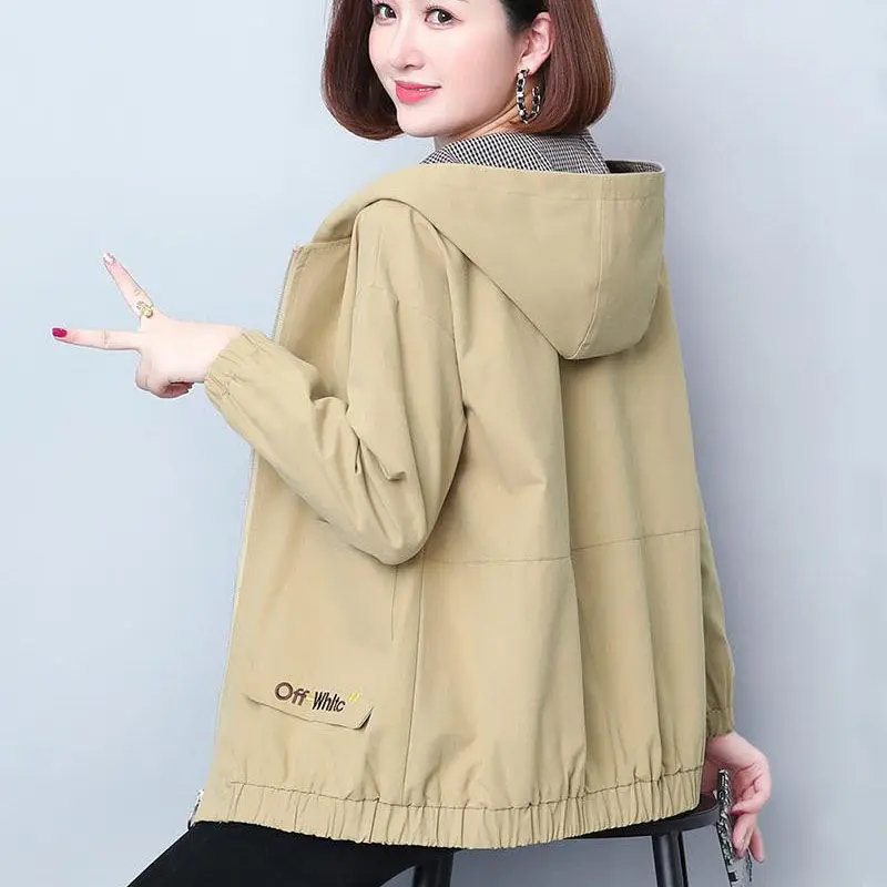 Women's Short Jacket Autumn 2023 New Korean Loose Embroidered Letters Hooded Windbreaker Coat Female Lining Casual Outwear Tops