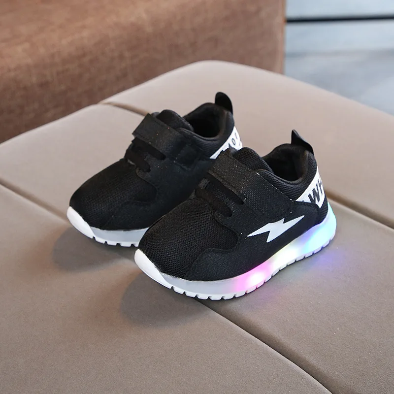 Children\'s Sport Shoes Girls Spring Luminous Fashion Breathable Kids Boys Net Shoes Casual LED Sneakers With Light Toddler Shoes