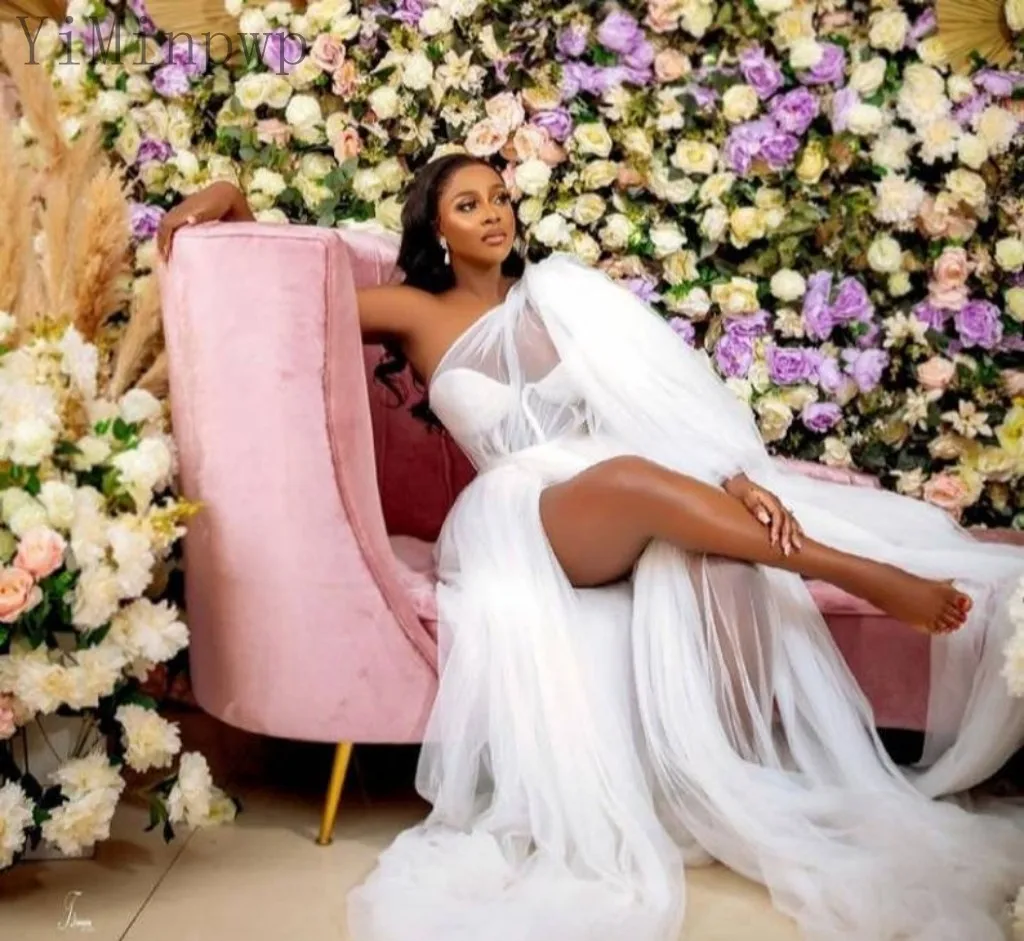 2025 tule noiva robes vestido de chá de panela africano pré-casamento photoshoot vestidos um ombro coxa-alta fendas uma linha personalizado