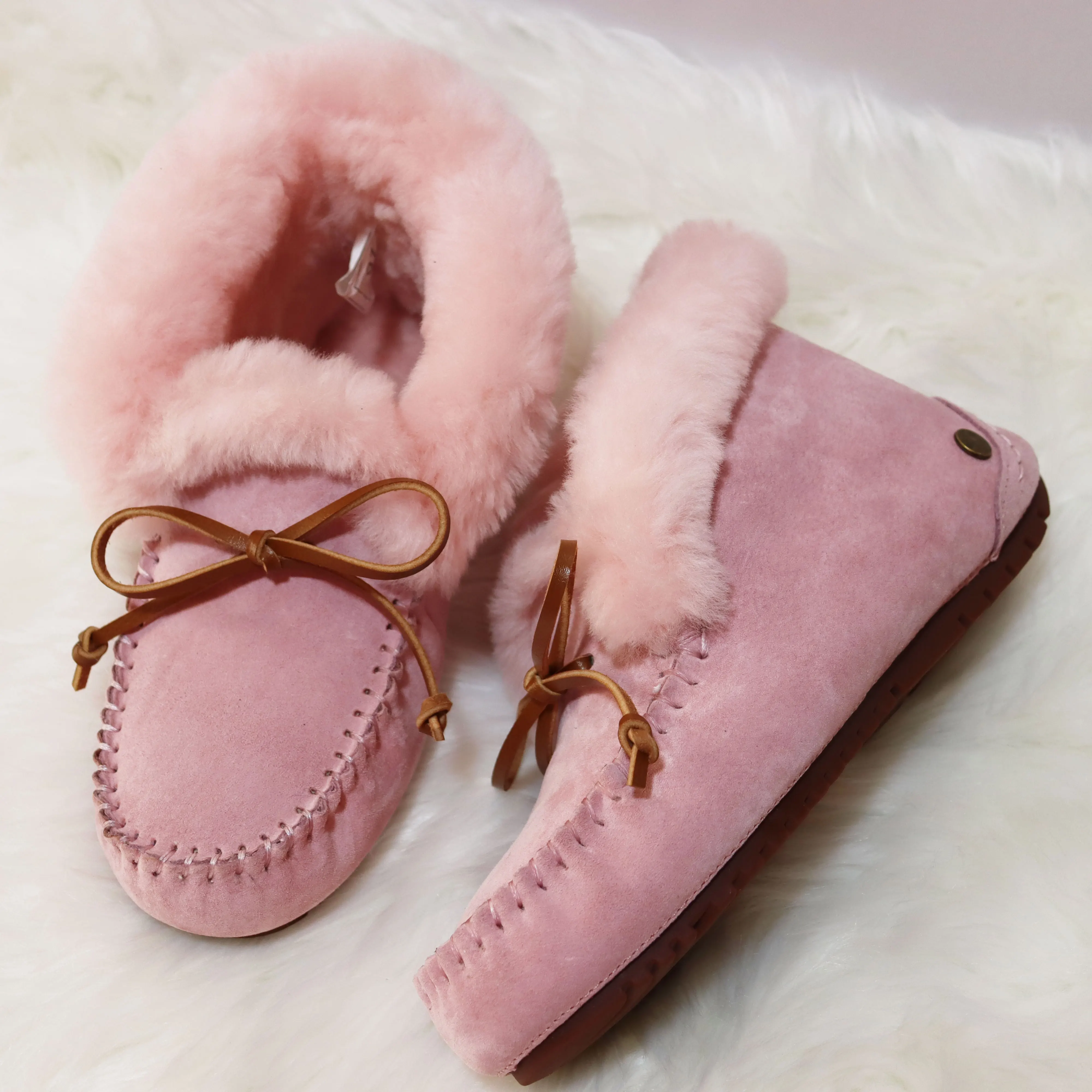 Women Moccasins Loafers Soft Genuine Leather Shoes Women 100% Natural Fur Shoes Leisure Flats Female Casual Footwear Snow Boots