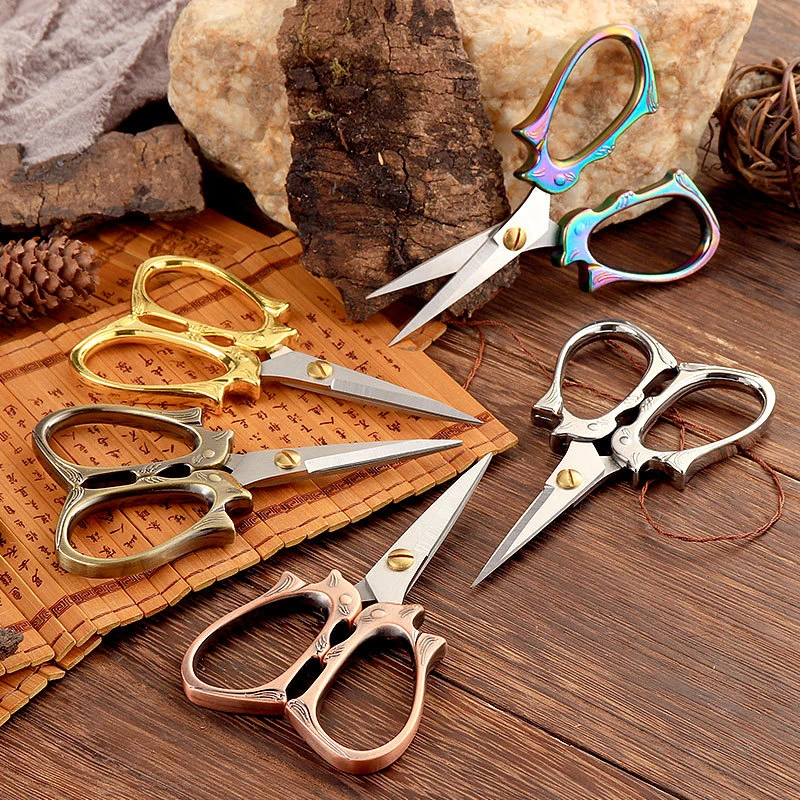 

High Quality Pointed Retro Mini Scissors for Needlework and Handicrafts Small Embroidery Scissors DIY Sewing Scissors for Fabric