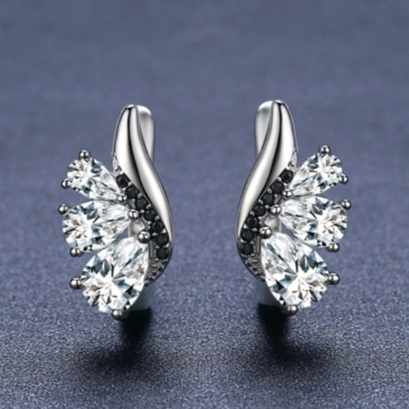 2026 New Fashion Black Hoop Earrings For Women Classic Silver Color Trendy Spinel Engagement I217