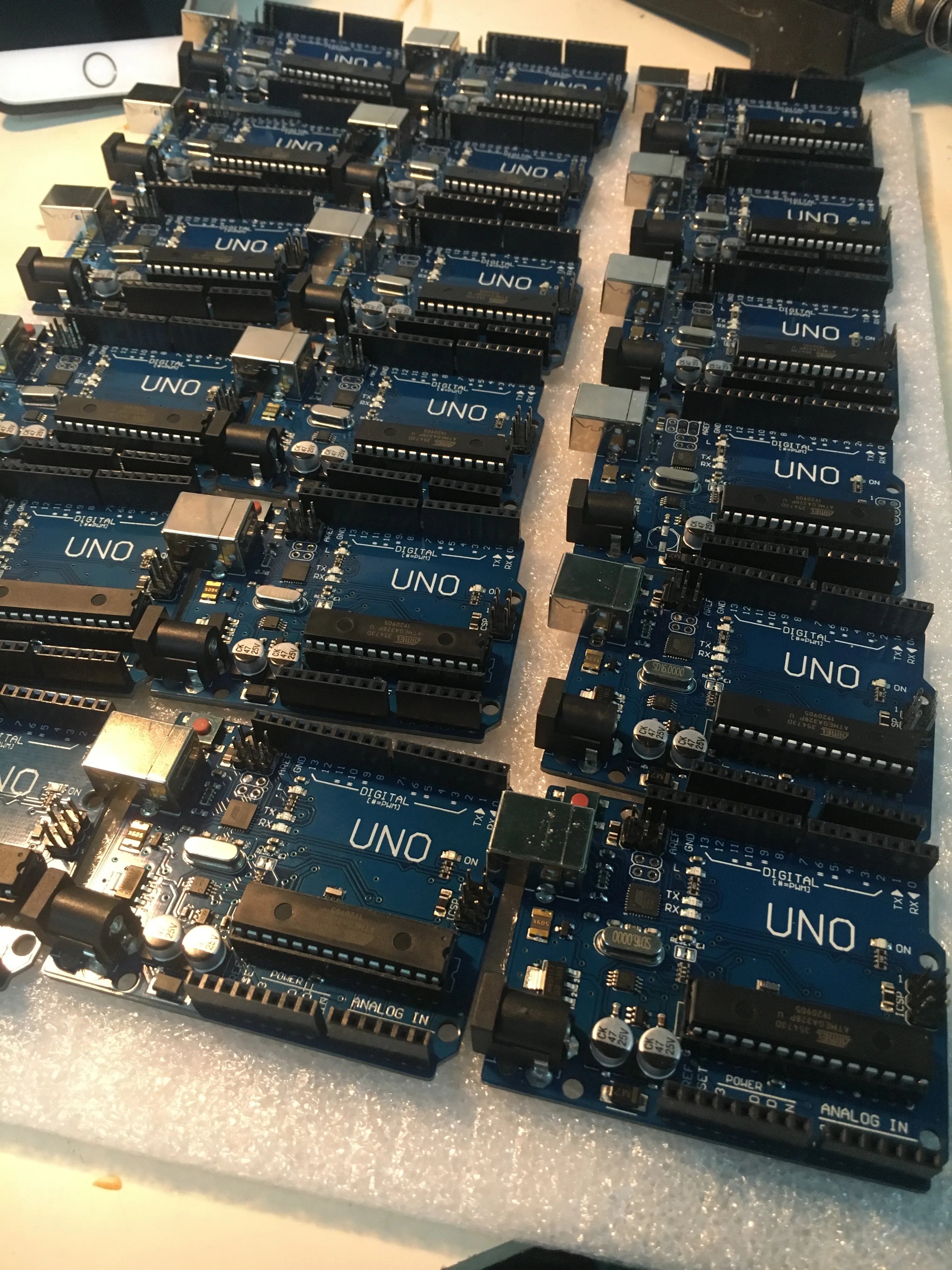 UNO R3 공식 상자 ATMEGA16U2 + MEGA328P 칩, 아두이노 UNO R3 학습 보드 재고 있음