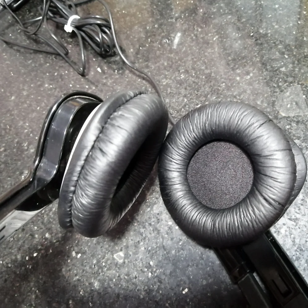 Piezas de reparación de almohadillas de repuesto compatibles con auriculares de PC Plantronics Audio 350 510 550 DSP-510 DSP-550 (1 par)