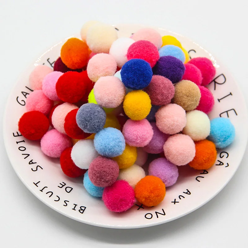 Pompon colorati 20mm Soft Pom Poms palla di pelliccia 2cm Pompon arti giocattoli artigianato abbigliamento fai da te cucito forniture in tessuto