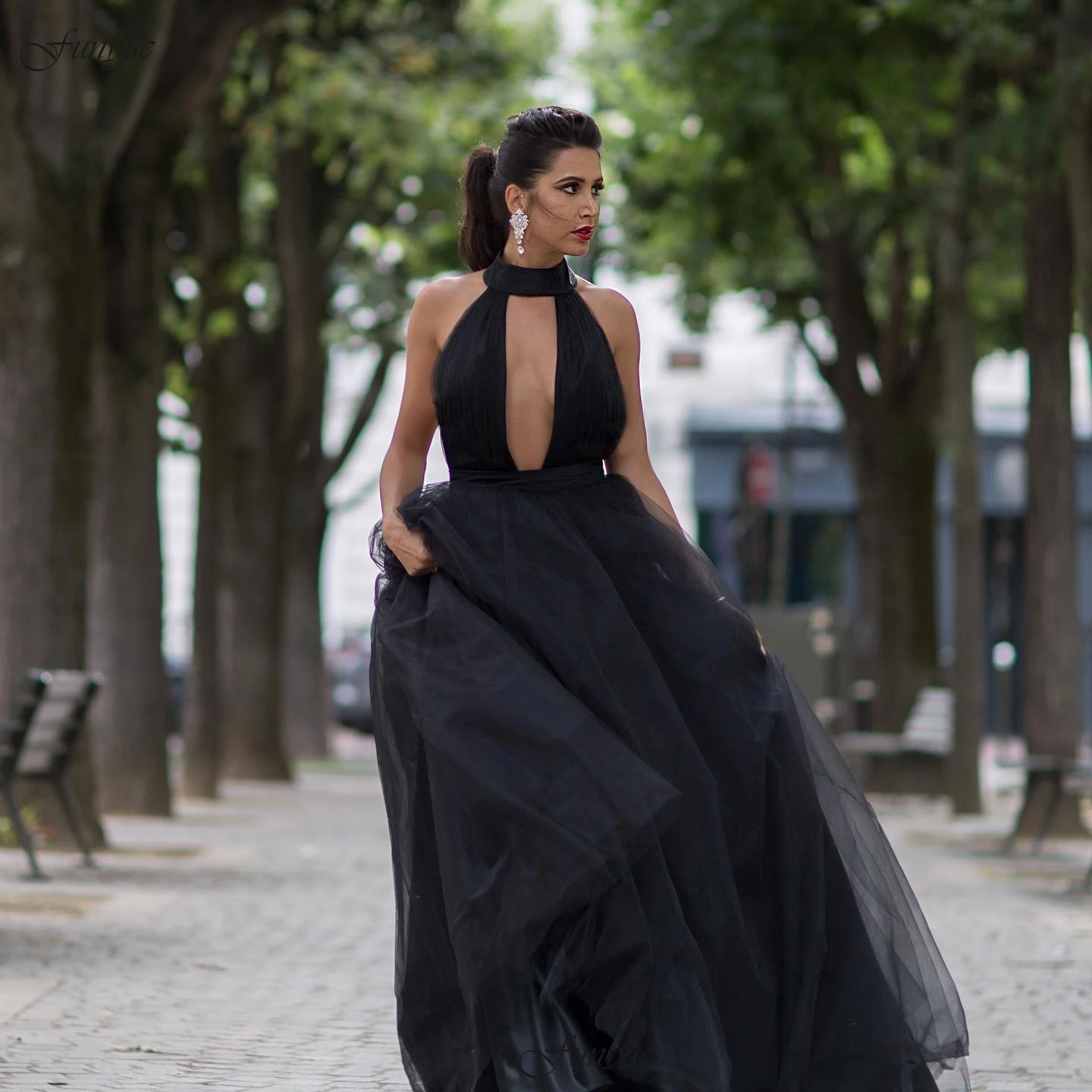 

Black Backless Sexy Puffy Prom Evening Gowns for Women Formal Dress Long Tulle Evening Dresses 2021 Vestidos De Fiesta