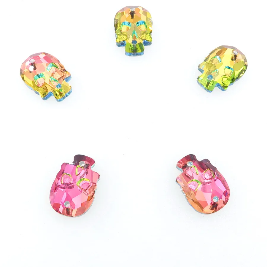 Totenkopfförmige Glaskristalle mit 2 Löchern, 14 mm, 18 mm, 20 Stück/Stück, zum Aufnähen von Strassperlen für Hochzeitskleider, Kunsthandwerk, DIY – Detail 4