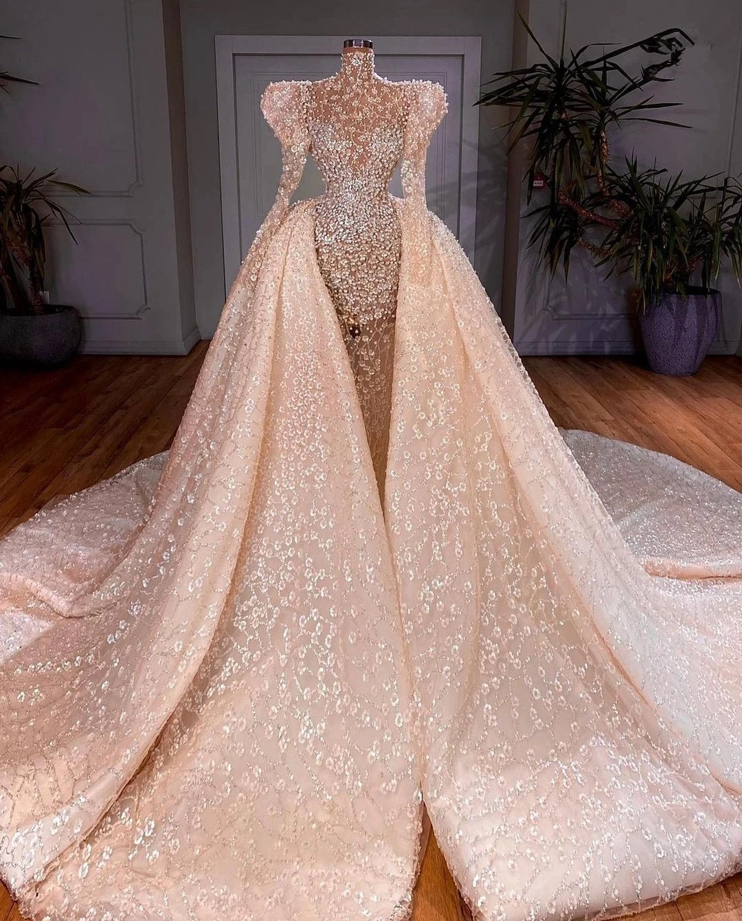 

More Pearls Luxurious Mermaid Wedding Dress High Neck Bridal Gowns Custom Made With Detachable Train Cap Sleeve Vestido de novia