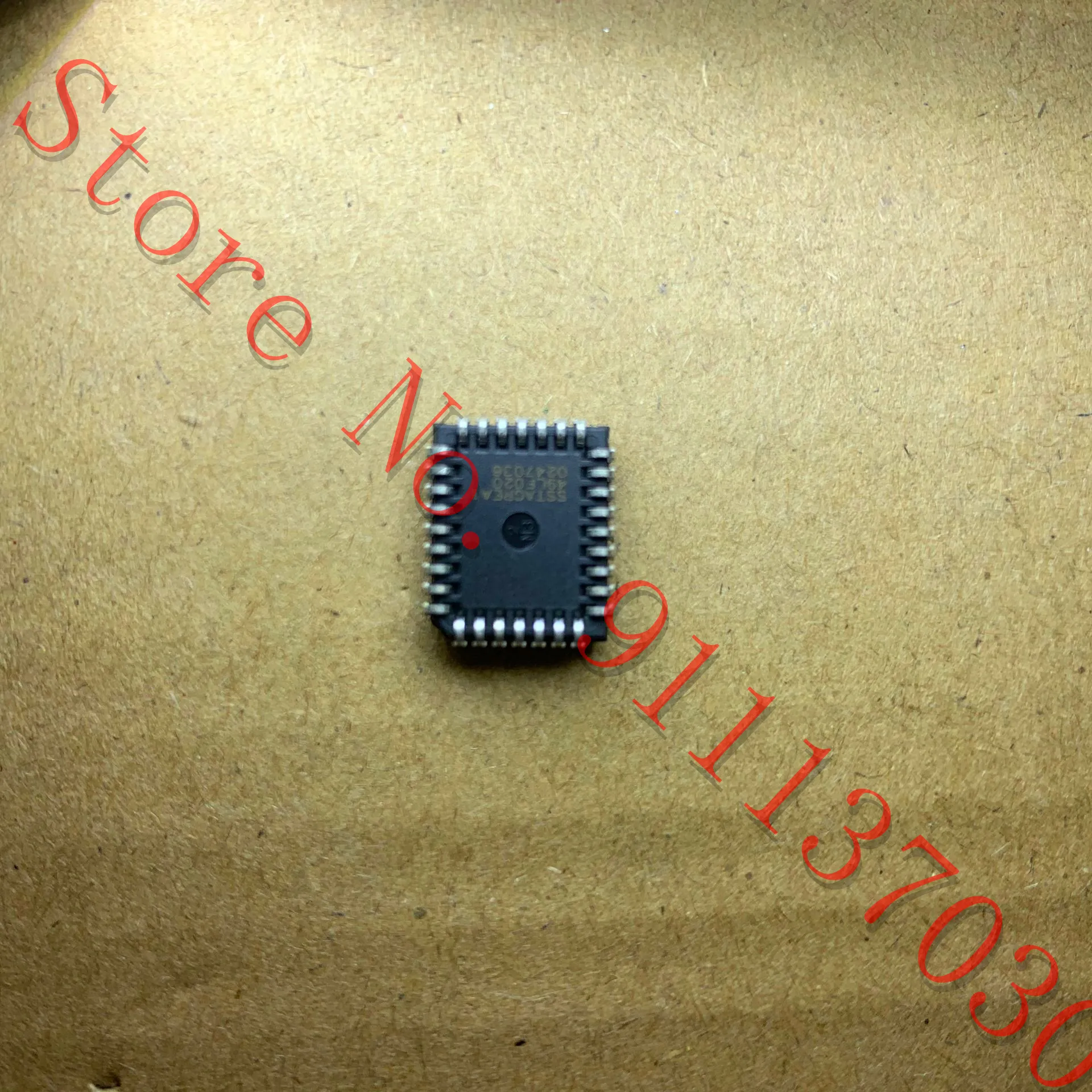 1pcs    49LF020  SST49LF020-33-4C-NH   PLCC32