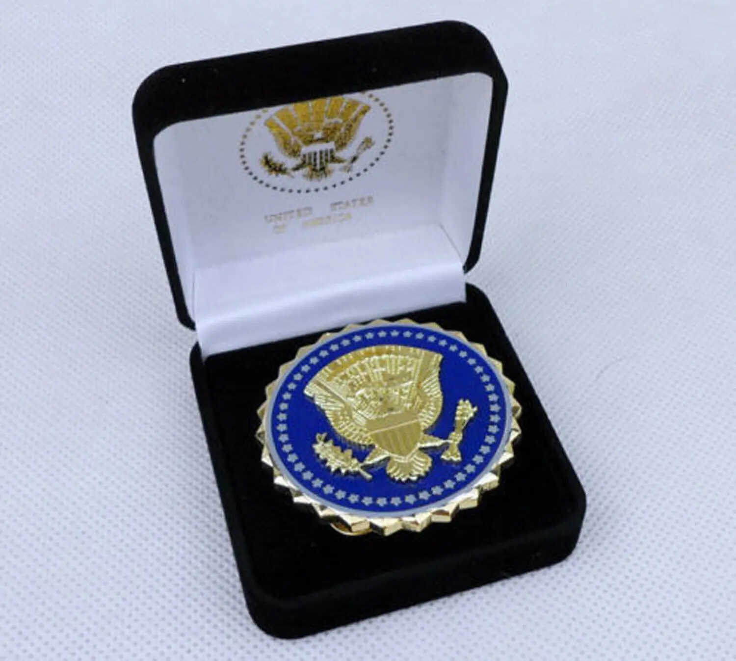 tomwang2012. Seal of the President of the United States Presidential Eagle Badge Pin 2.0''