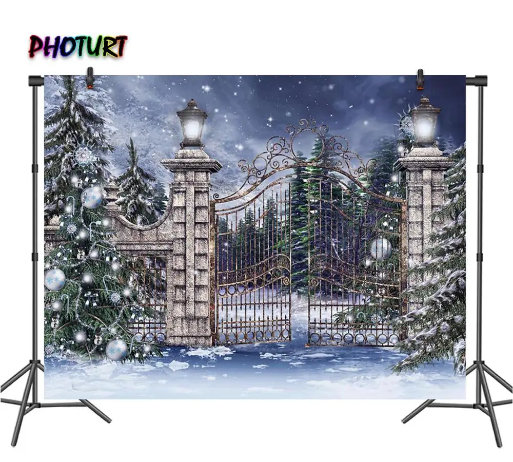 PHOTURT Merry Christmas Photography Backdrops Vintage Door Snow Tree Background Blue Ball Vinyl Photo Photography Studio Props