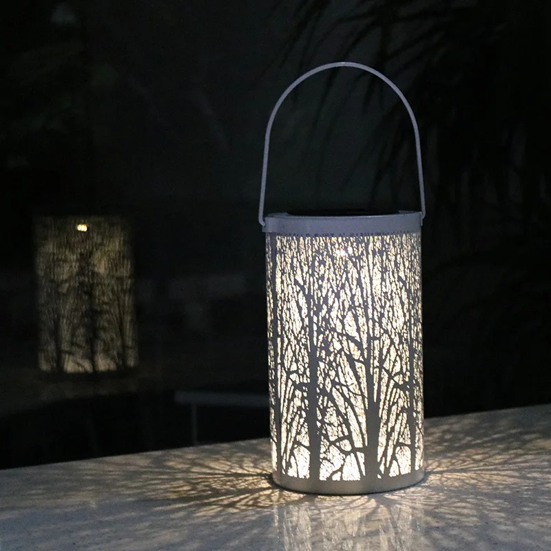 Lanterna solare a LED lampada a sospensione vuota in ferro battuto lampade a sospensione decorazione esterna impermeabile da giardino