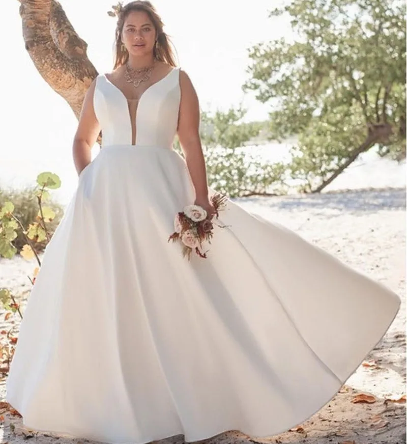 Boho Plus Size V-Neck Wedding Dresses Floor-Length Sleeveless Button A-Line Satin Bridal Gown Robe De Mariee Custom Made