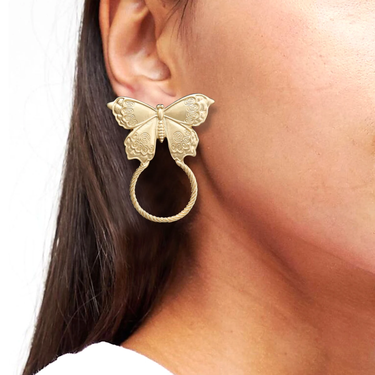 RechicGu Retro Personality Three-Dimensional Butterfly Ear Studs Female Sweet Vintage Hoop Earrings For Women Brincos Jewelry