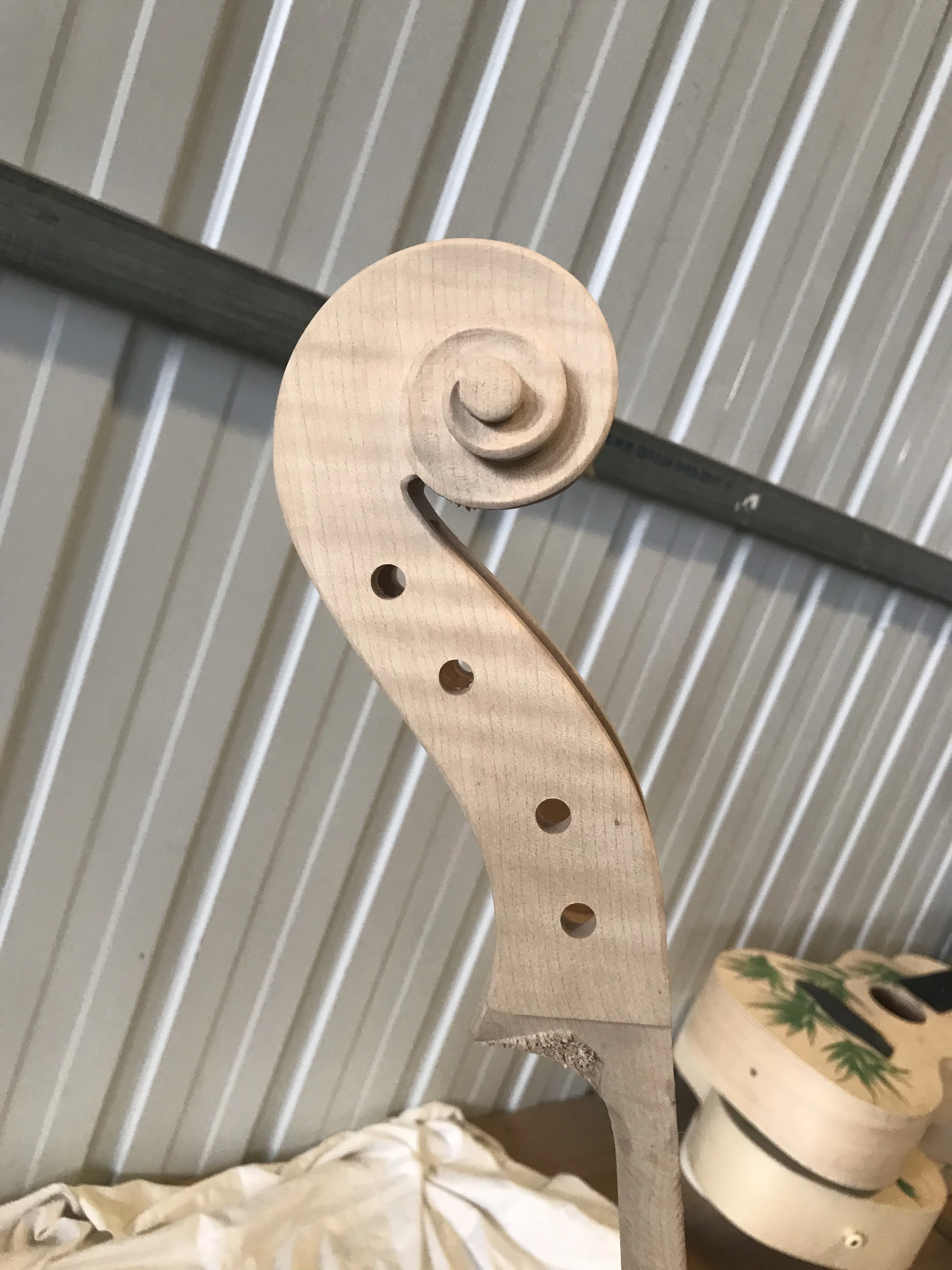 Flamed Maple Cello Head, 3/4 Cello Head, Beutiful Pattern, Hand Carved, High Quality, White Cello Neck Parts, 1Pc