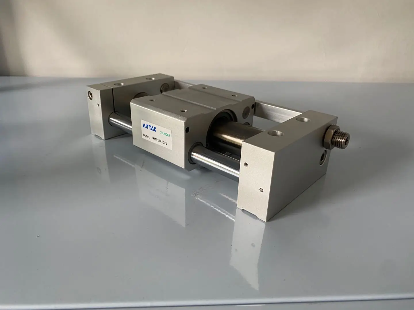 pneumatic rodless cylinder AIRTAC RMTL10X50S RMTL10X100S RMTL10X150S RMTL10X200S RMTL10X250S RMTL10X300S RMTL10X350S RMTL10X400