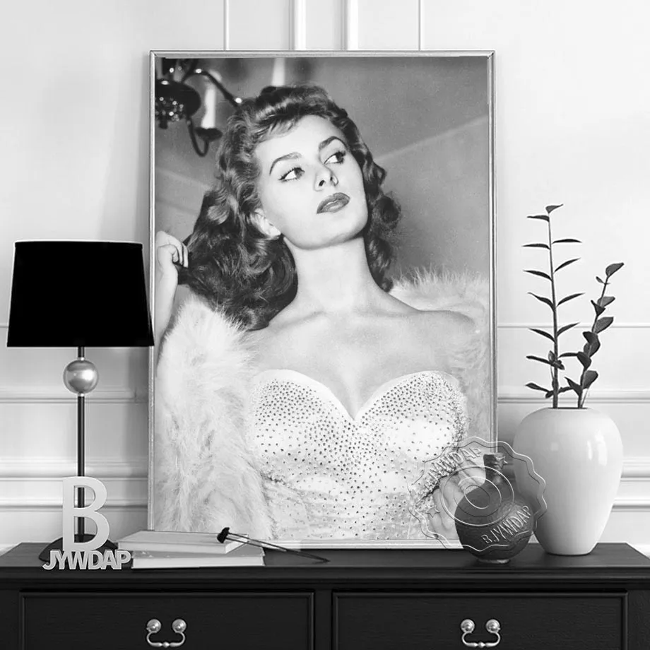 Hot SOPHIA LOREN Poster Black White Actress Movie Woman Girl Prints Oil Painting Canvas Wall Art Pictures Home Decor