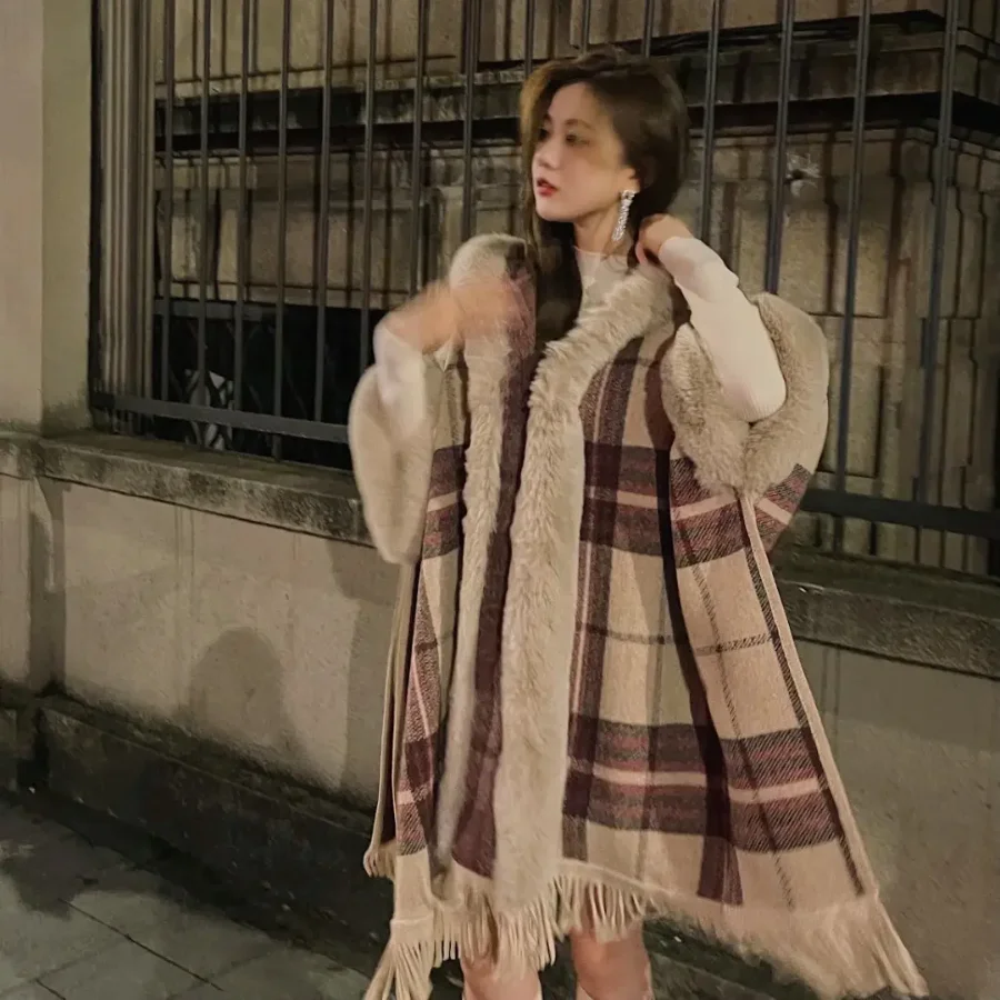 European and American Retro Style Hooded Fur Collar Scottish Plaid Shawl Cape Women\'s Knitted Loose Woolen Poncho Coat