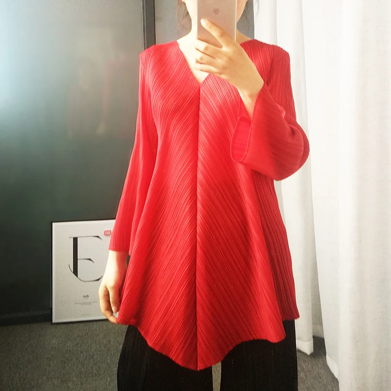 HOT SELLING Miyake Fashion fold long pure color seven sleeve v-neck T-shirt  IN STOCK