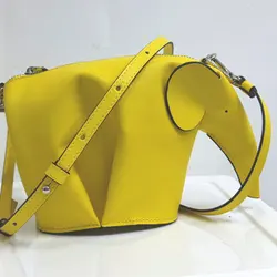 Borsa a tracolla elefante giallo fascino in vera pelle da donna borsa a forma di animale a maglia carina personalizzata Messenger unico