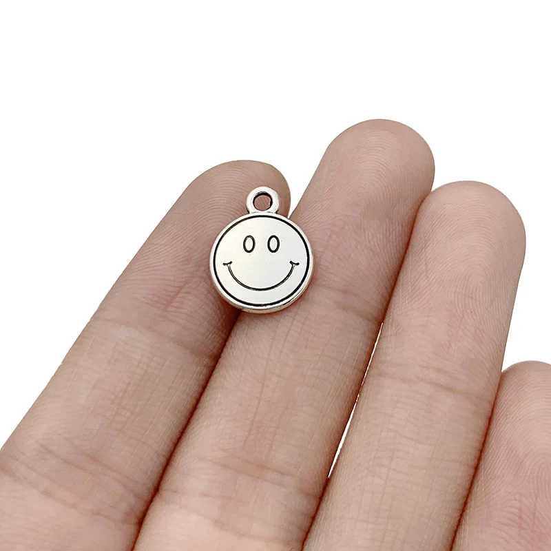 50 x Antique Silver Color Smile Face Circle Round Charms Pendants for DIY Necklace Bracelet Jewelry Making Accessories 15x12mm