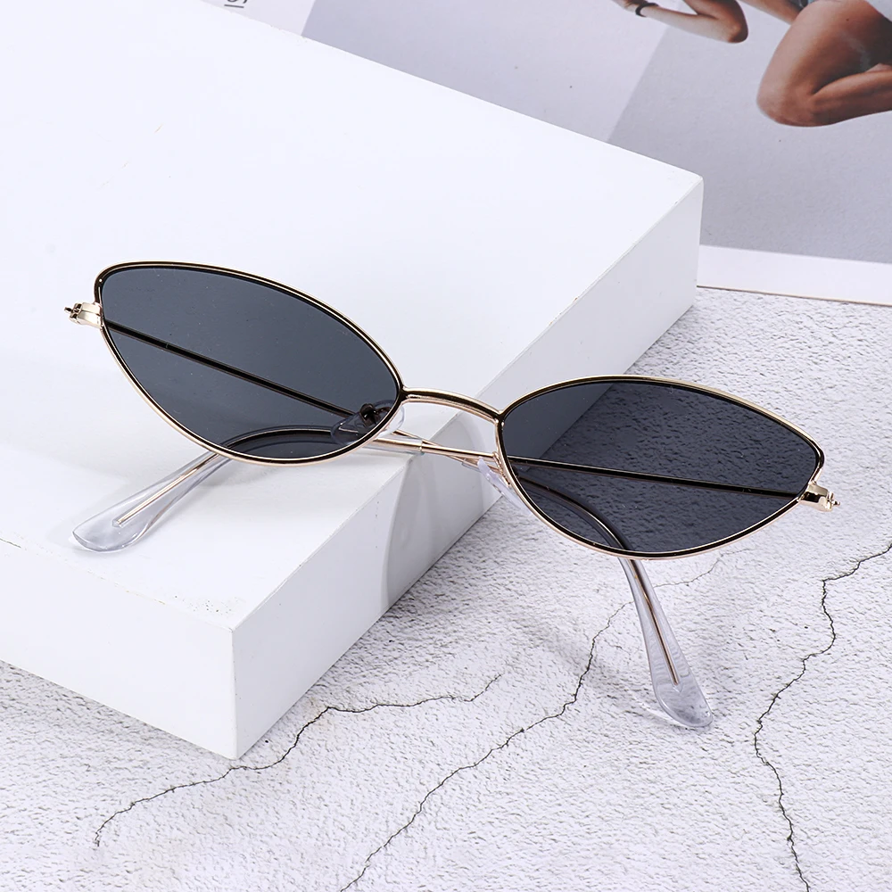 2021 Cute Sexy Cat Eye Sunglasses Luxury Metal Frame New Small Gold Red Vintage Fashion Cateye Sun Glasses Lady UV400 Eyewear