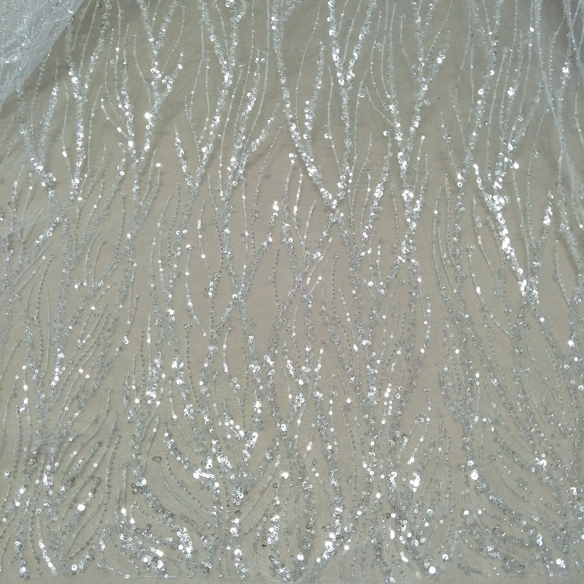 Robe de mariée en dentelle, paillettes, tulle, perles, tissu, robe de mariée, vente par yard