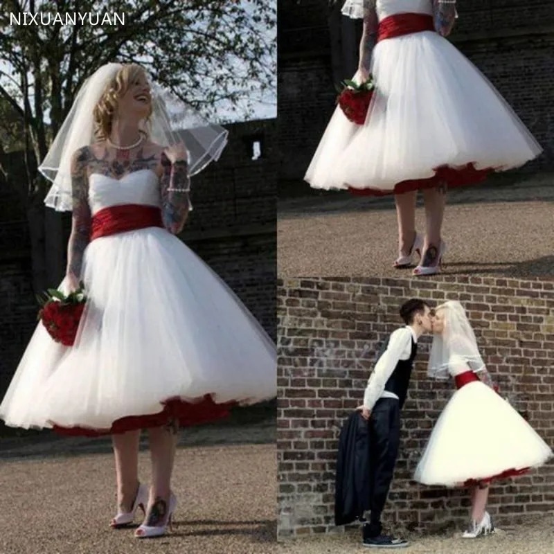 Rock and Roll Gothic Wedding Dresses with Red Sash A Line Knee Length Boho Tulle Short Bridal Dress Cheap Plus Size Wedding Gown