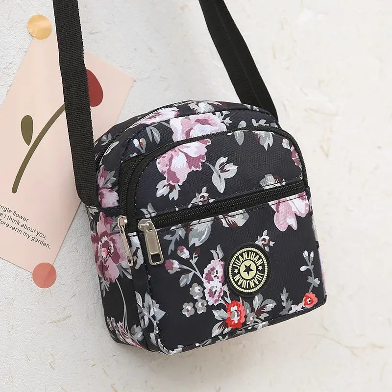 Fashion Girls Cartoons Small Square Shoulder Crossbody Bag Simple Canvas Women Messenger Bags Female Daily Phone Purse