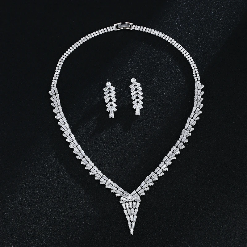 

Emmaya Shiny Classical Style Cubic Zircon Geometry Necklace And Earring Female Bridal Engagement Charming Ornament Jewelry Set