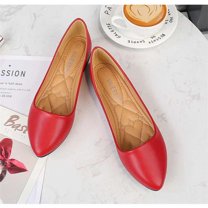 Women Flat Shoes Slip-on Pointed Toe Lady Loafers Plus Size 44 45 46 Shallow Single Low Heel Pregnant Woman Flats Zapatos Mujer