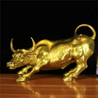 

Exquisite Brass Wall Street Bull Craft Ornament