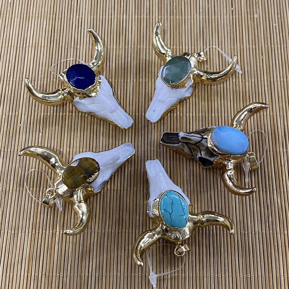 Imagen 4: Colgante de resina con forma de cabeza de toro de Animal, colgante de collar con diamantes pegajosos para fabricación de joyas DIY, colgante de pulsera personalizado, 1 ud.