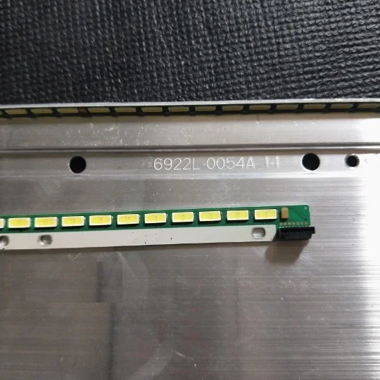 New 45LED LED backlight strip for Panasonic TX-L32E6E TV 32LA644V 32LA644A 32 V13 ART3 edge 6920L-0001C 6922l-0054A 6916l1203B