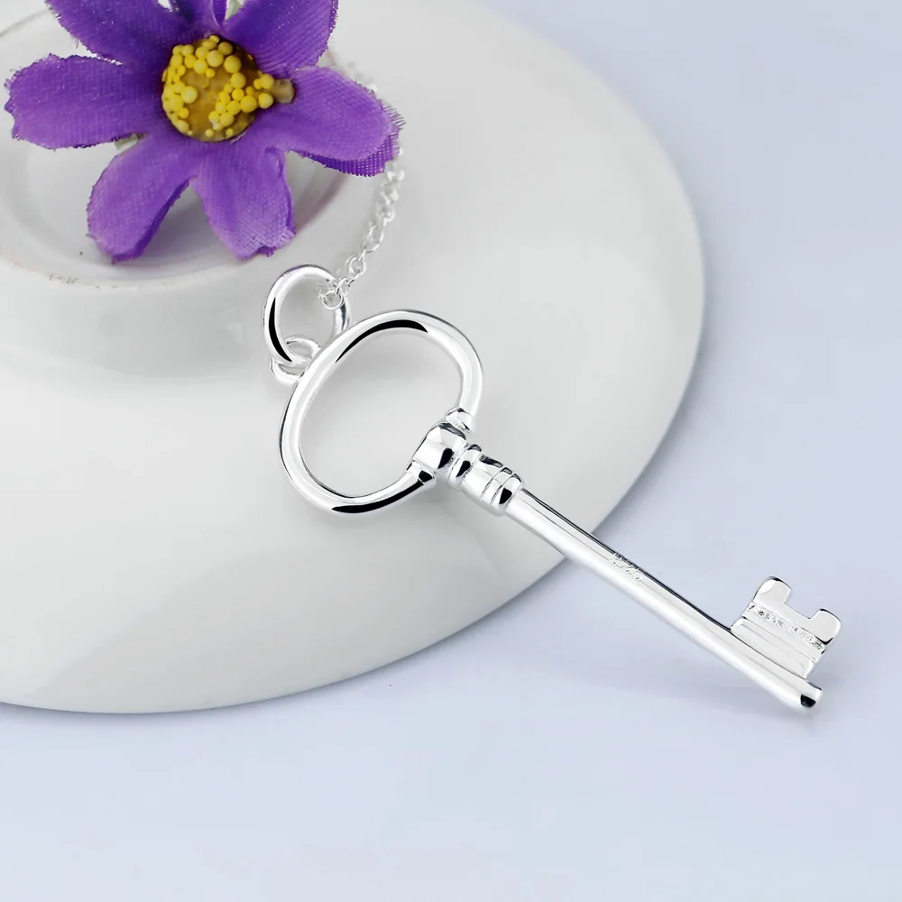 925 Sterling Silver Korean Style Minimalist Key Pendant Necklace for Women Short Collarbone Chain Dainty Layerable Jewelry
