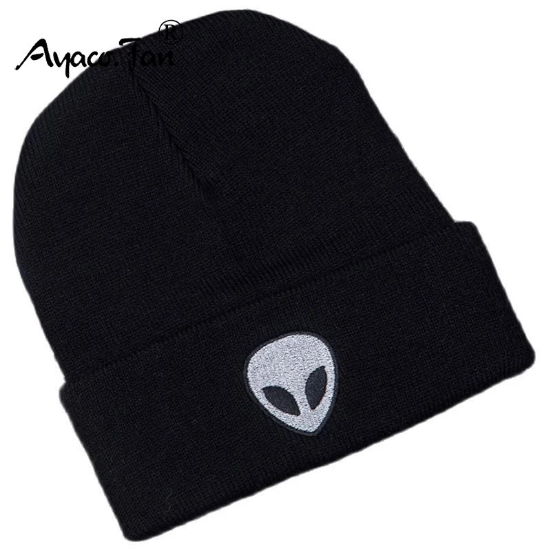 

Knitted Beanies Hats Cute Alien Ghost Skull Embroidery Cap for Autumn Winter Men Cap Warm Melon Cap Street Head Cap Women Hat