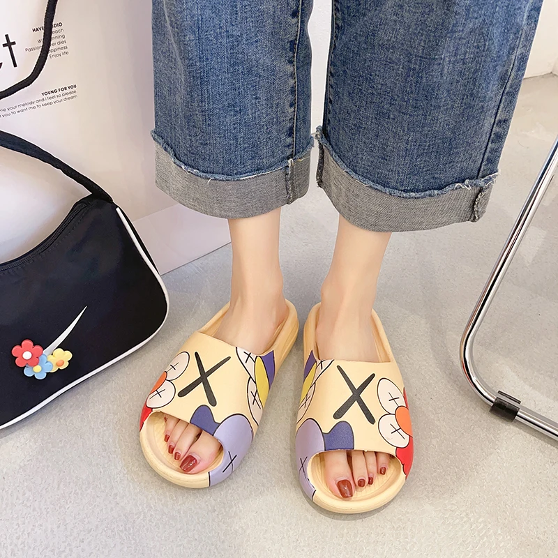 Lovely Cartoon Slippers Female Summer Wear New Style Joker Web Celebrity Thick Bottom Indoor Quiet Leisure One Word Cool Drag