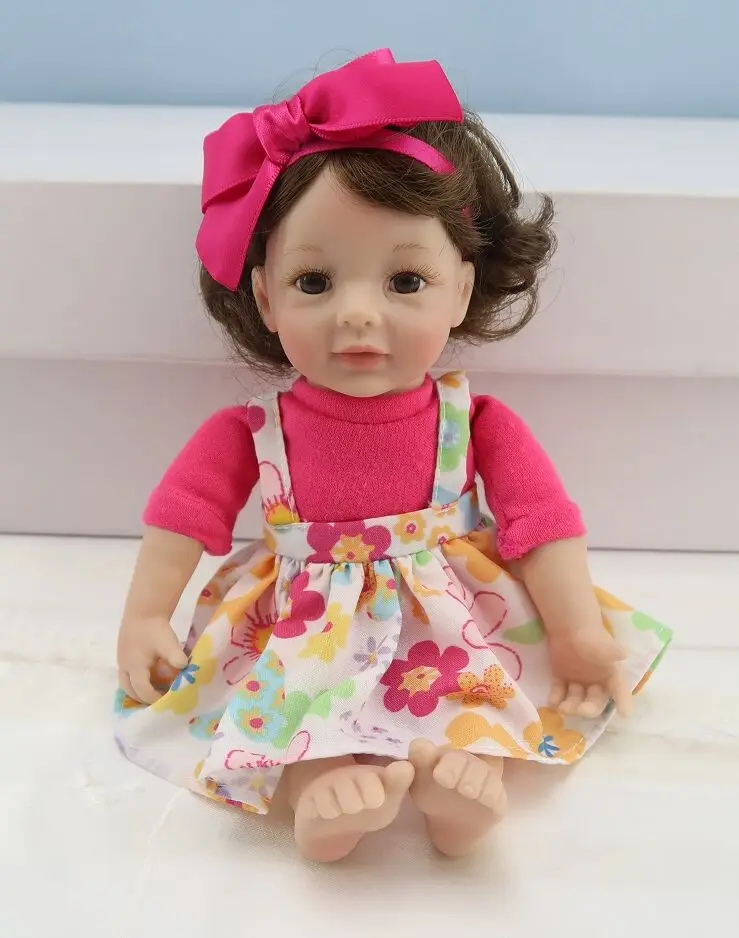 20 CM Silicone Reborn Doll Toys Like Alive Bebe Small Size Princess Babies Birthday Gift Present Girls Dress Up Bonecas