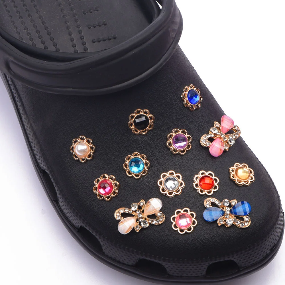 

Luxury Full Diamonds Bowknot Shoes Charms Bling Rhinestone Pearl Resin Shoe Decorations Colorful Sunflower Clog Charms Girl Gift