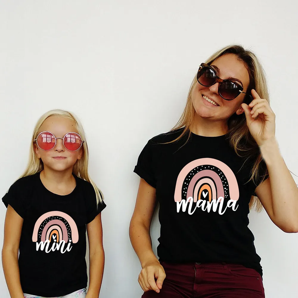 Pink Rainbow Mama and Mini Family Matching Tshirts Summer Short Sleeve Family Look T-shirts Mother and Daughter Fashion Clothes