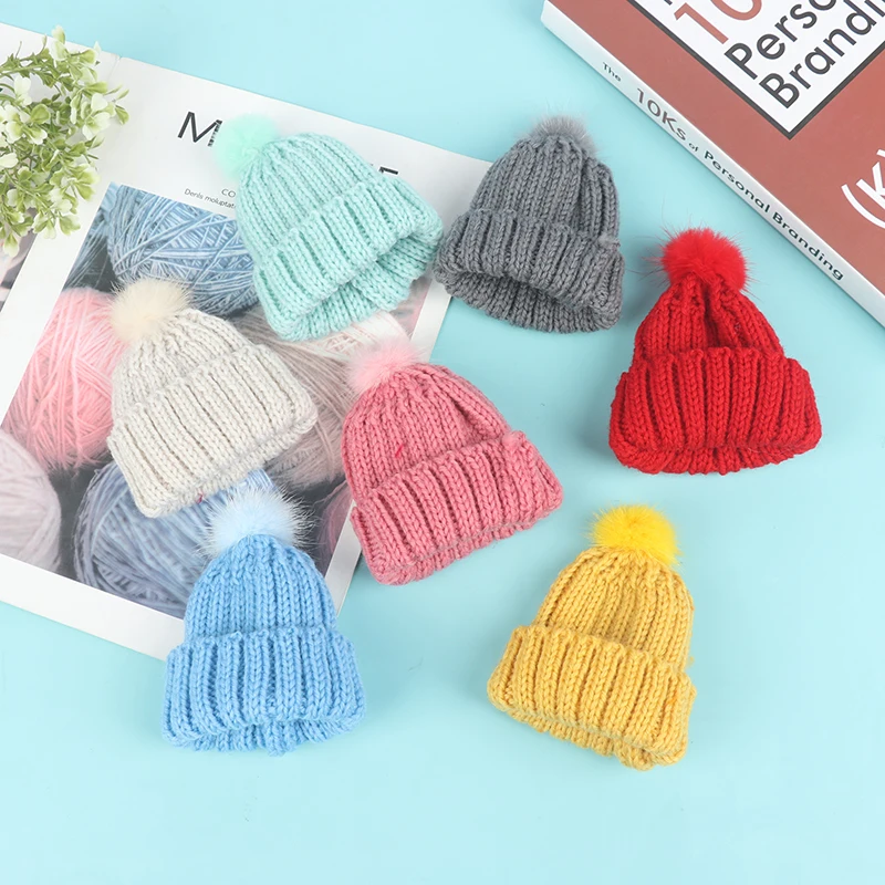 1pc 1/6 Dollhouse miniaturowa moda dziergana czapka kapelusz czapka z Hairball dekoracja do domku dla lalek lalki akcesoria 10cm * 11cm — zdjęcie 6