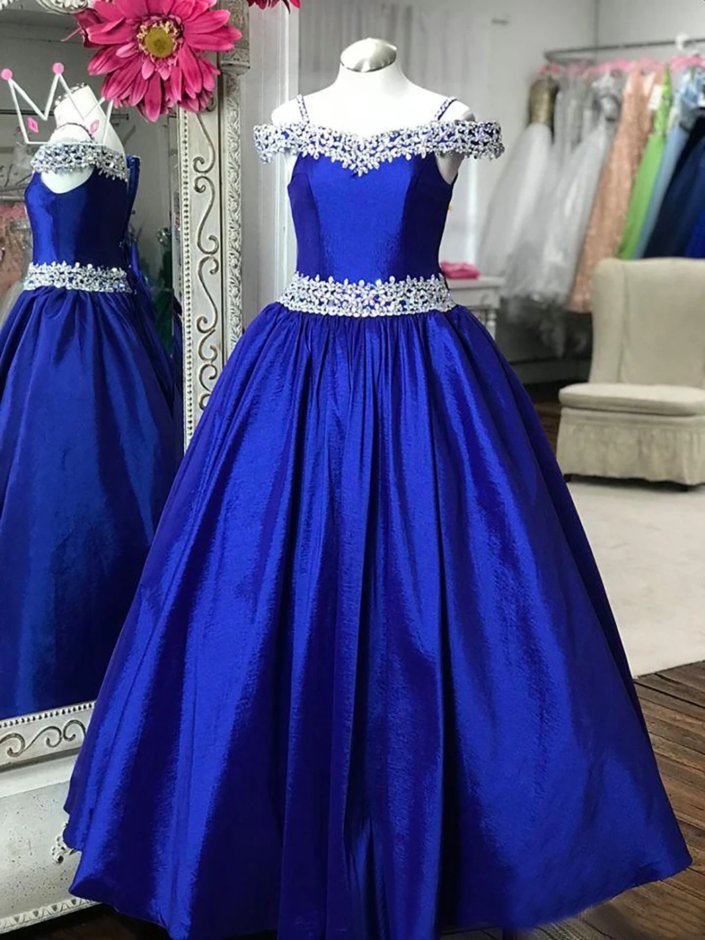 

Custom Girls Pageant Flower Girls Dresses Kids Formal Wear Birthday Christmas Wedding Party Events Bateau Satin Beaded Crystal