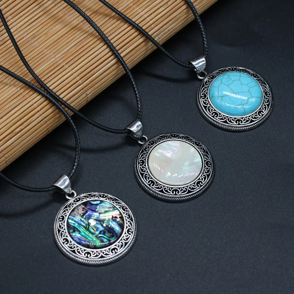 2023 Vintage Necklace Natural Stone Quartz Pink Quartz Retro Pendant Choker Abalone Shell Charms Necklaces for Women Jewelry