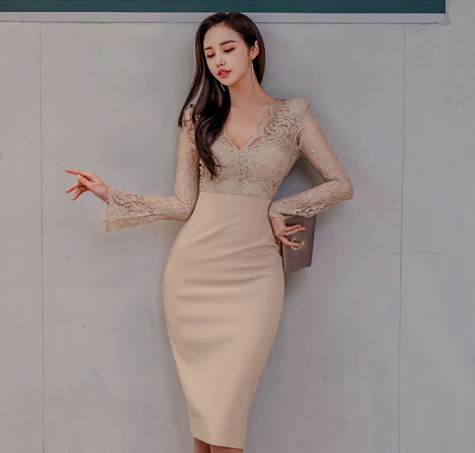 Professional Elegant Party Dress 2027 Spring V-Neck Sexy Perspective Lace Stitching Knee-Length High Waist Tight Dress Women