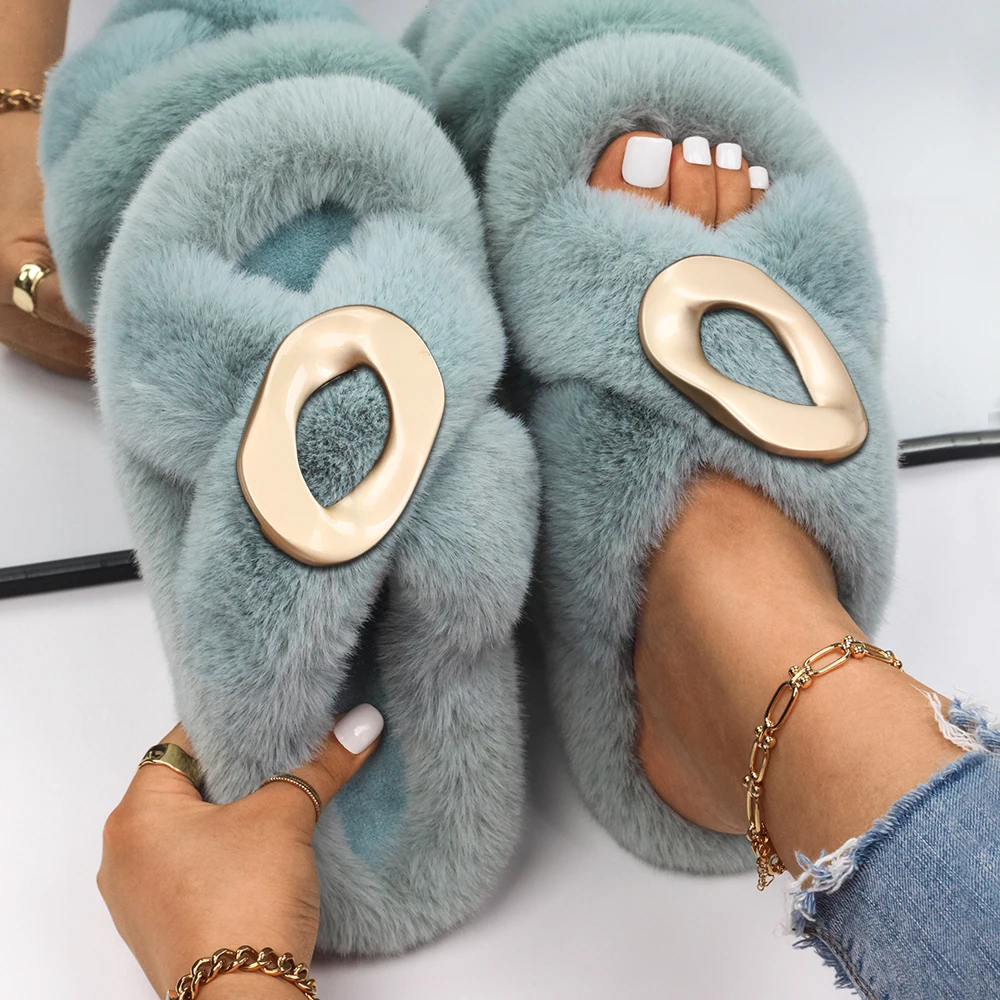 Fashion Slippers Women Metal Irregular Geometric Decor Furry Slides Faux Fur Sandals Platform Flip Flops Designer Casual Shoes