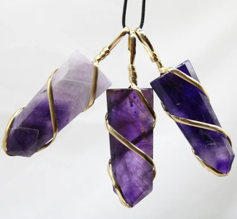 4pcs Natural Stone Amethyst Pendant Hand-wound Gold Colour Wire Arrow Pendant DIY Production Men and Women Christmas Gifts