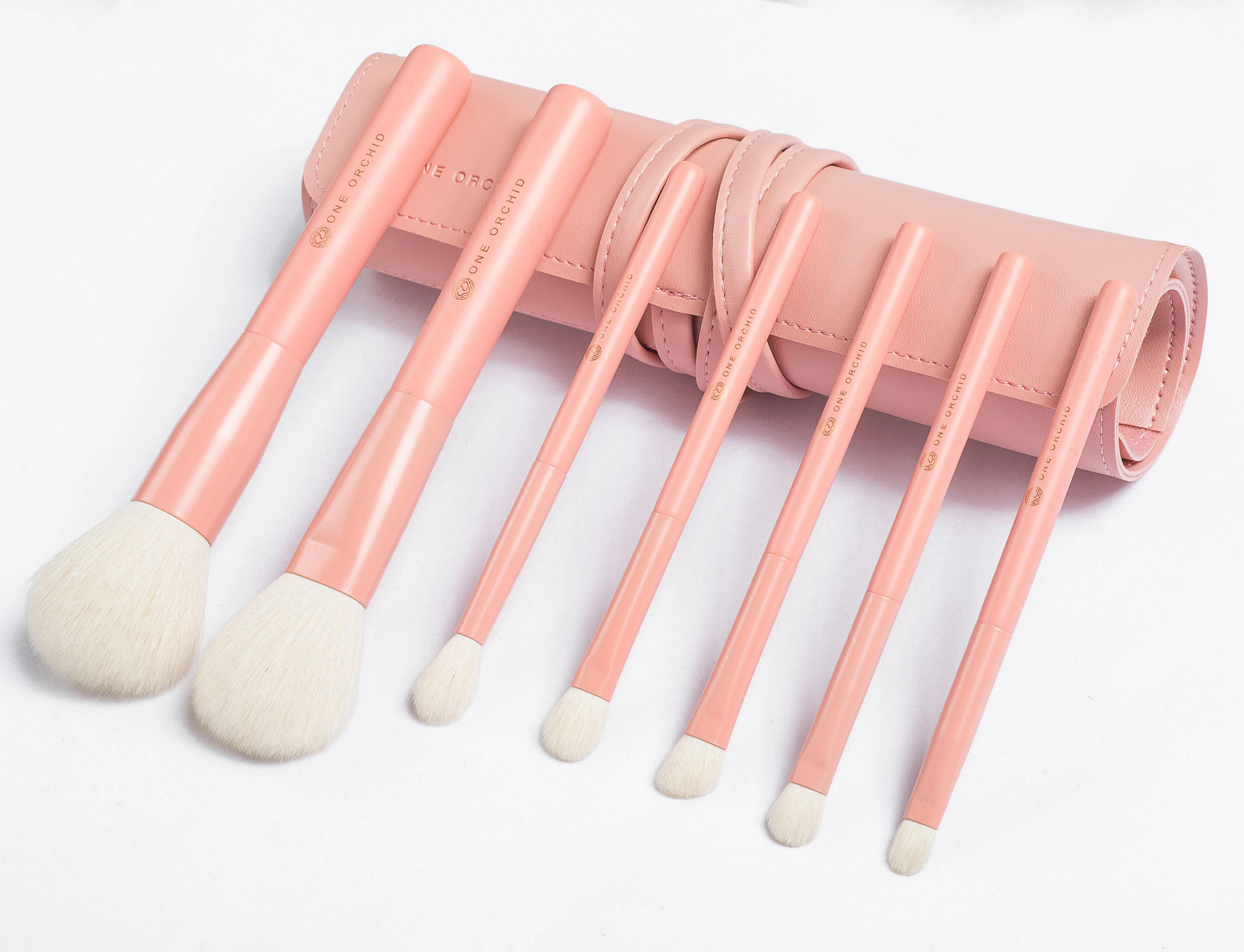 Shinedo 7 Pcs pink color  natural got hair Powder Eye Shadow Blending Eyeliner Eyelash Eyebrow Brushes makeup brush set